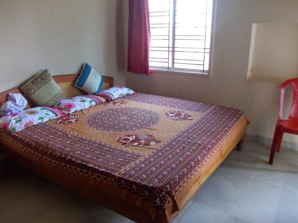 Rishaan Guest House Puri Δωμάτιο φωτογραφία