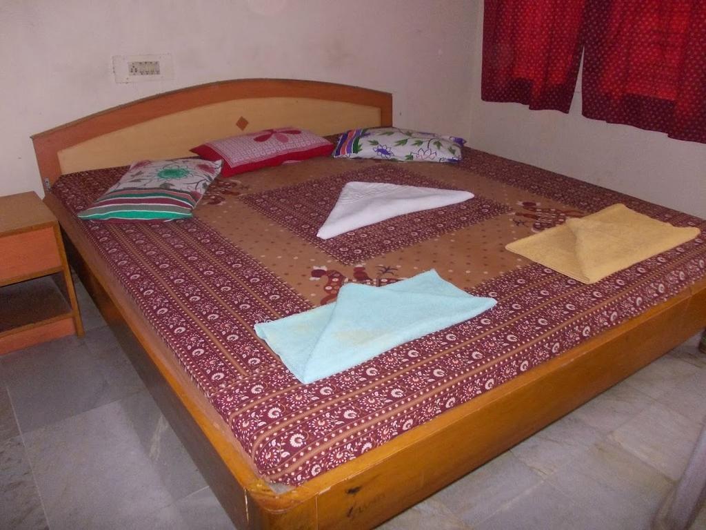 Rishaan Guest House Puri Δωμάτιο φωτογραφία