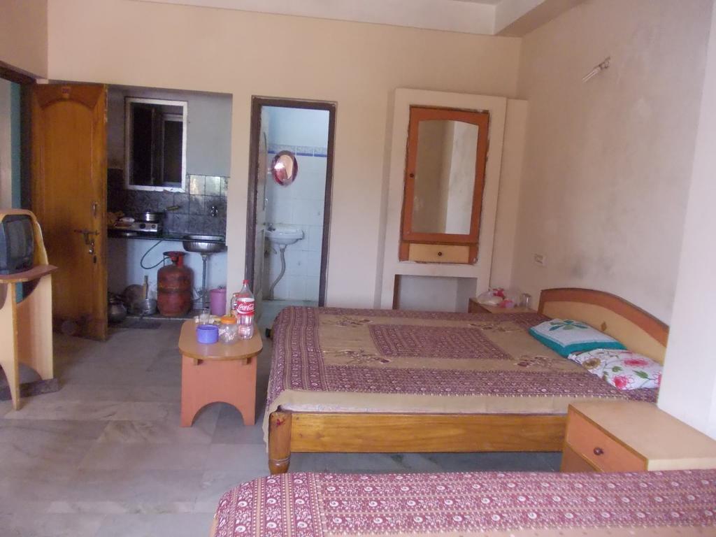 Rishaan Guest House Puri Δωμάτιο φωτογραφία