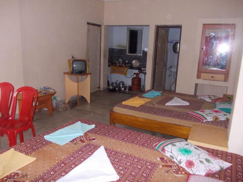 Rishaan Guest House Puri Δωμάτιο φωτογραφία